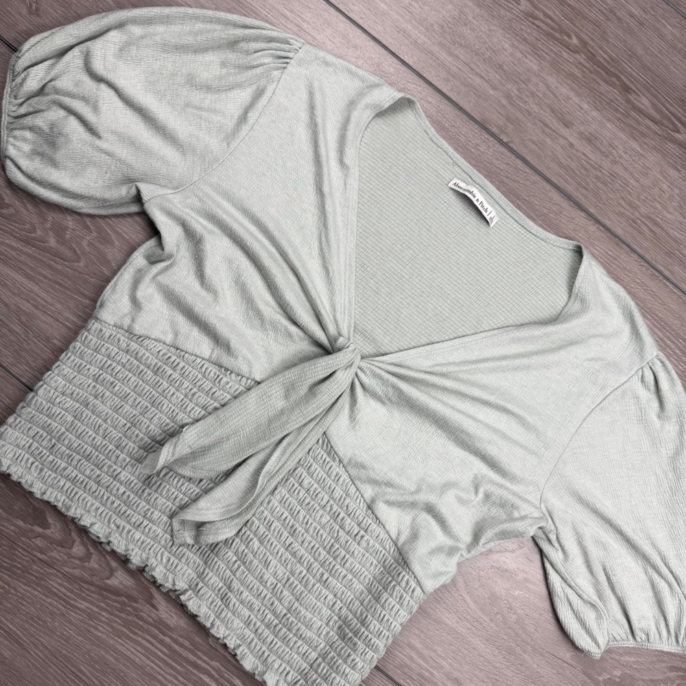 Abercrombie & Fitch Womens Top Smocked Tie Front Puff Sleeve Sage Green Large